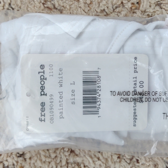 NEW $48 Free People Fleur Tank Painted White Large - Picture 9 of 9